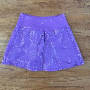 NWOT Crowned Athletics Golden Dreamer skort, size medium